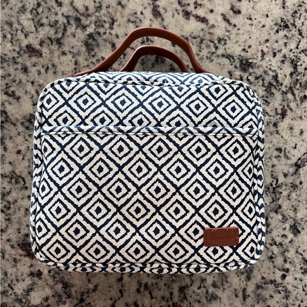 Geometric Travel Case